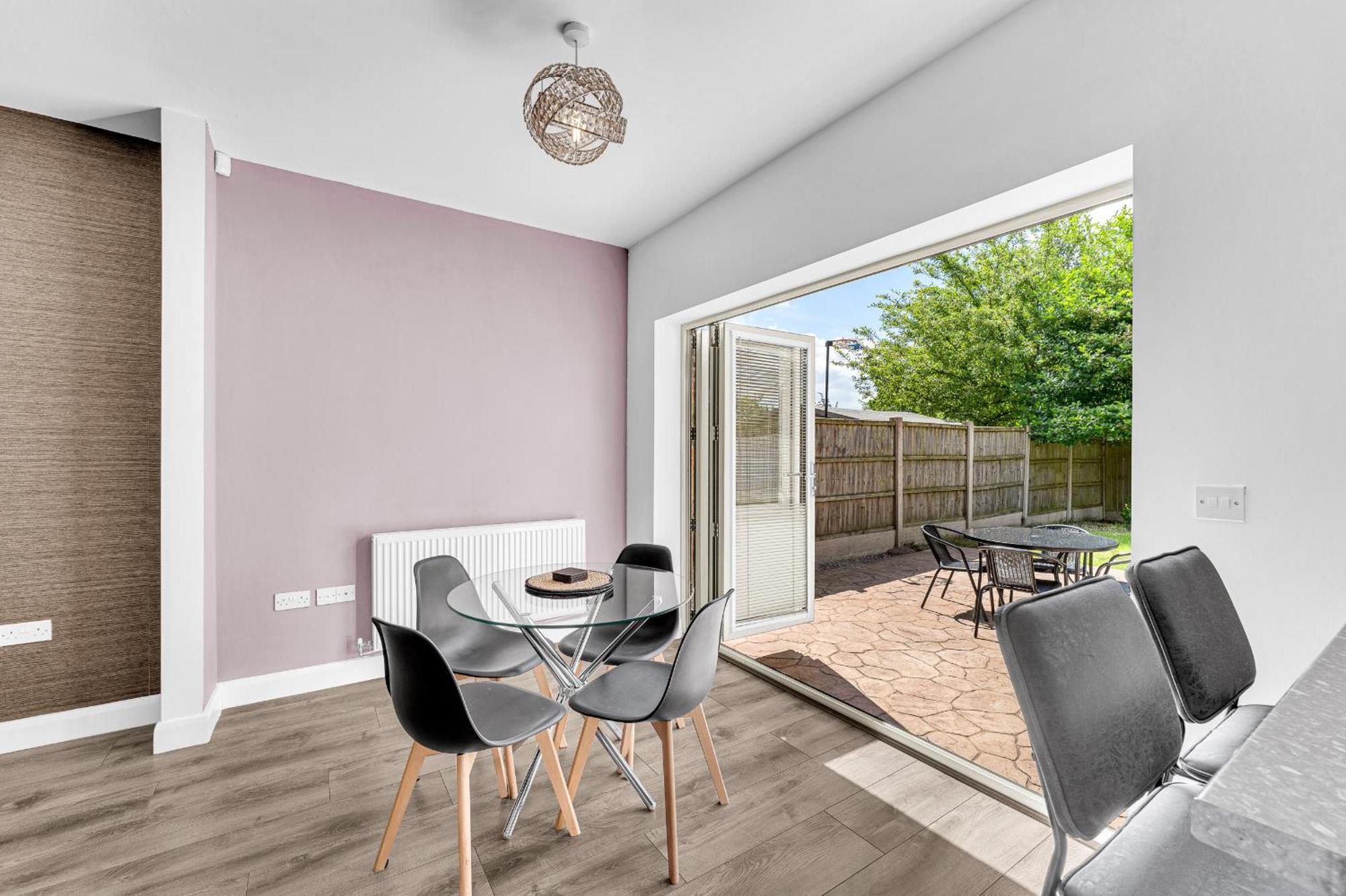 Brook Meadow House, 4 Bed House, Manchester Astley  Εξωτερικό φωτογραφία